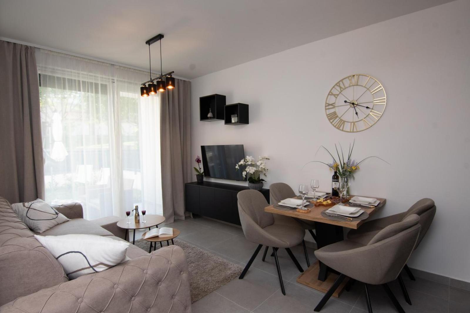 Studio Apartman Apollonia Sinj Extérieur photo