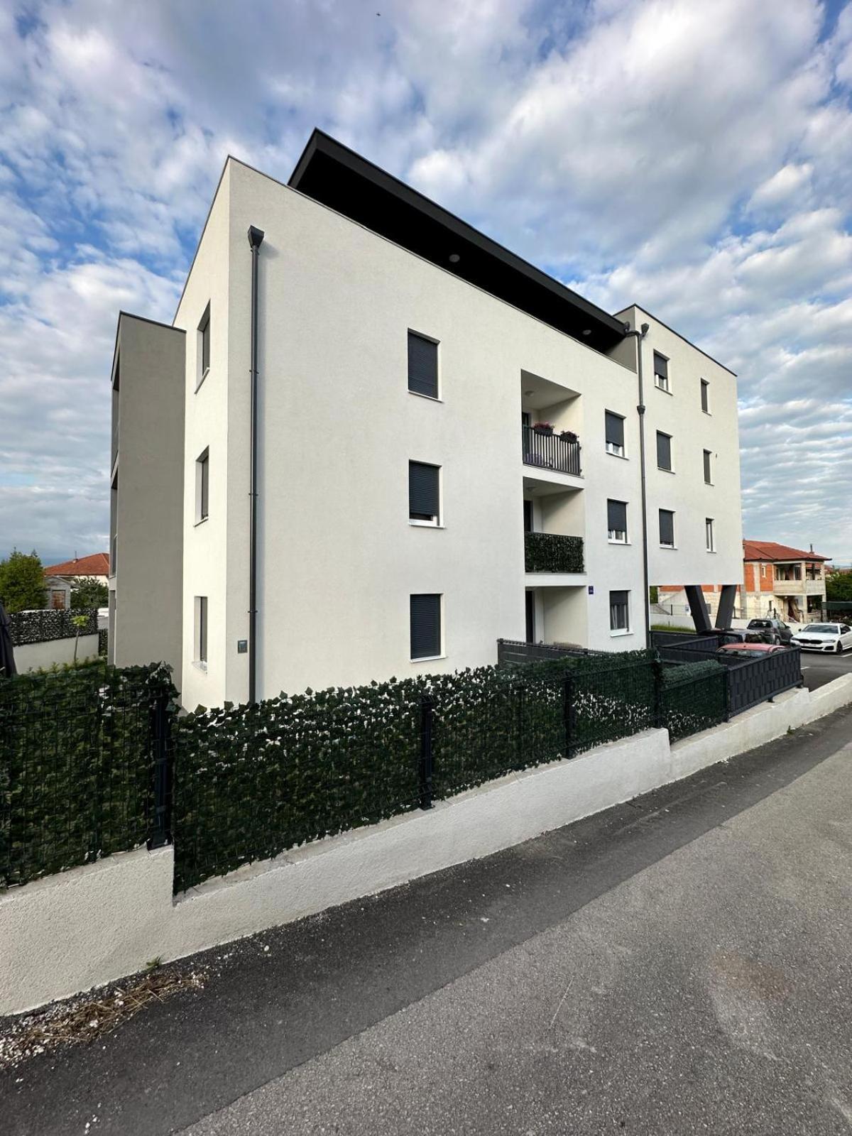 Studio Apartman Apollonia Sinj Extérieur photo